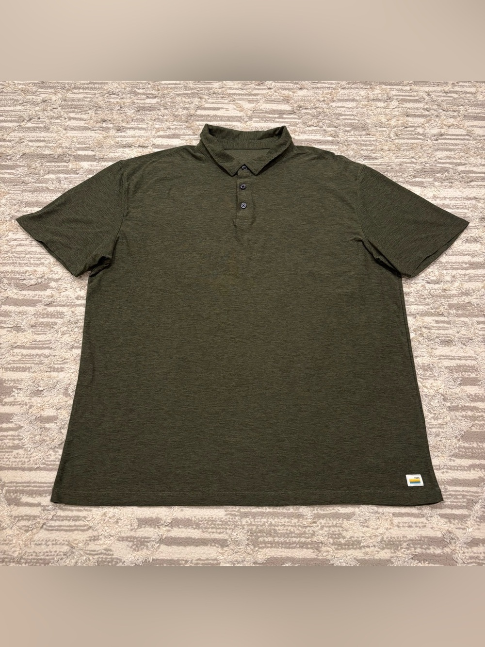 Vuori Strato Tech Polo Men’s XL Performance Knit Stretch Soft Comfort Wicking